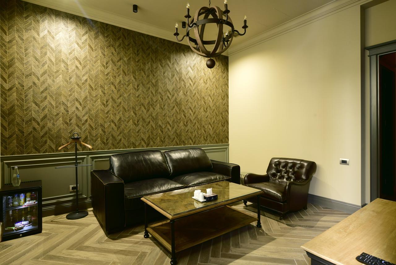 Bastille Hotel 예레반 외부 사진