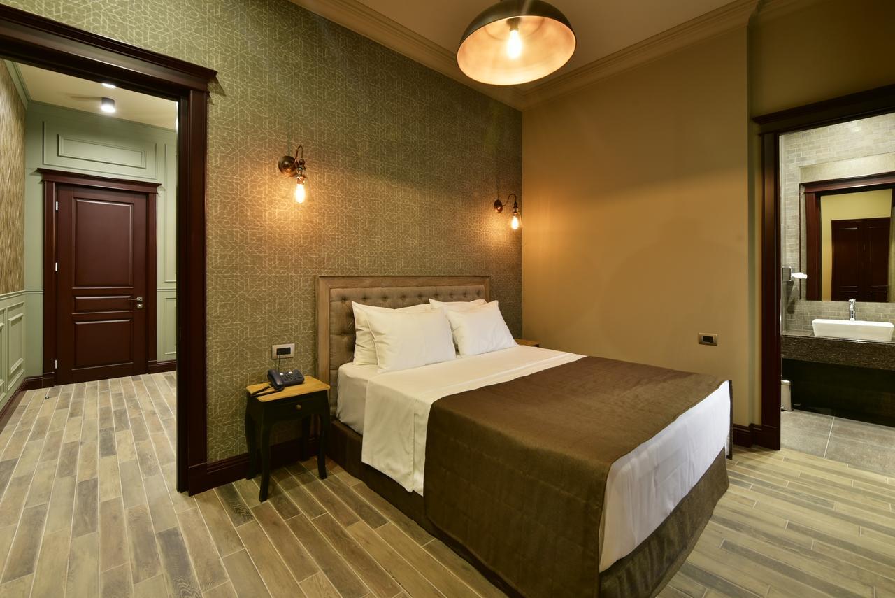 Bastille Hotel 예레반 외부 사진